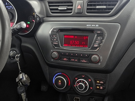 Kia Rio 1.4 MT (107 л.с.), 2013 Kia Rio 1.4 MT (107 л.с.), 2013
