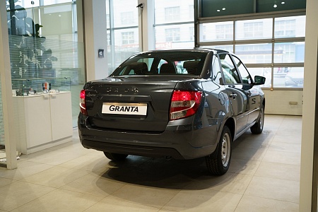 Lada (Ваз) Granta 1.6 MT (90 л.с.), 2026