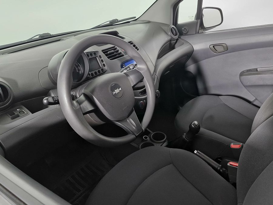 Chevrolet Spark 1.0 MT (67 л.с.), 2011