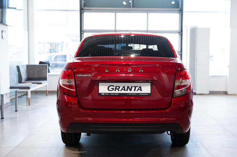 Lada (Ваз) Granta 1.6 MT (90 л.с.), 2026 Lada (Ваз) Granta 1.6 MT (90 л.с.), 2026
