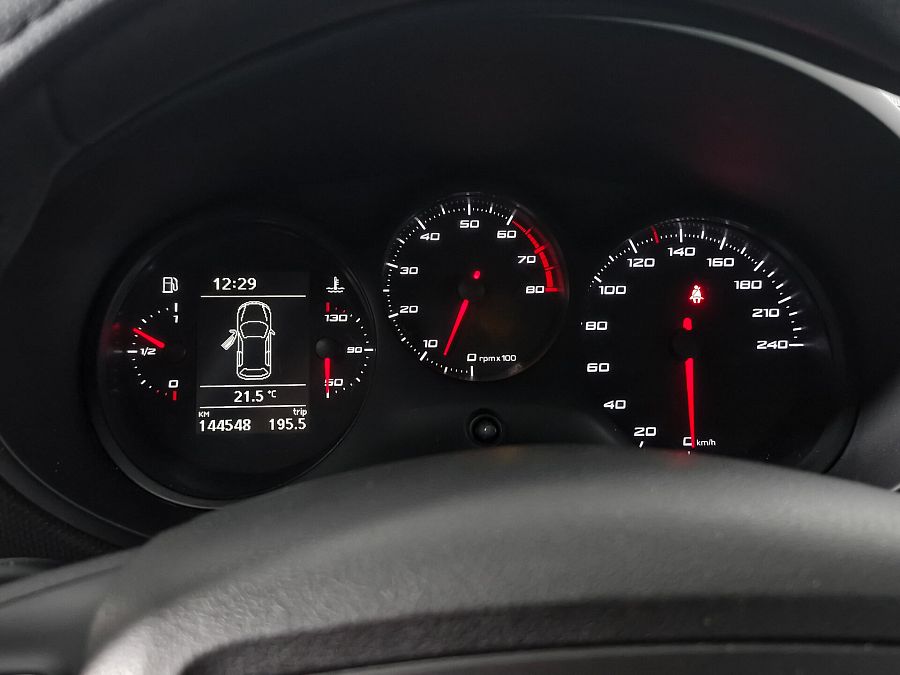 SEAT Leon 1.2 MT (105 л.с.), 2012 SEAT Leon 1.2 MT (105 л.с.), 2012
