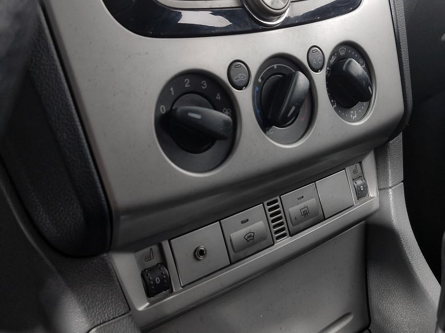 Ford Focus 1.6 MT (100 л.с.), 2011 Ford Focus 1.6 MT (100 л.с.), 2011