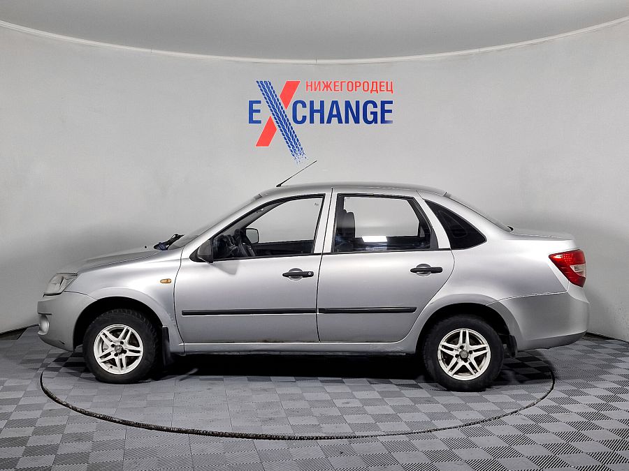 Lada (Ваз) Granta 1.6 MT (82 л.с.), 2013