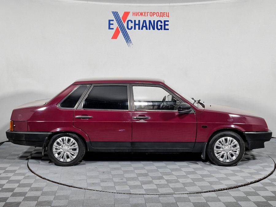 Lada (Ваз) 21099 1.5 MT (70 л.с.), 1996