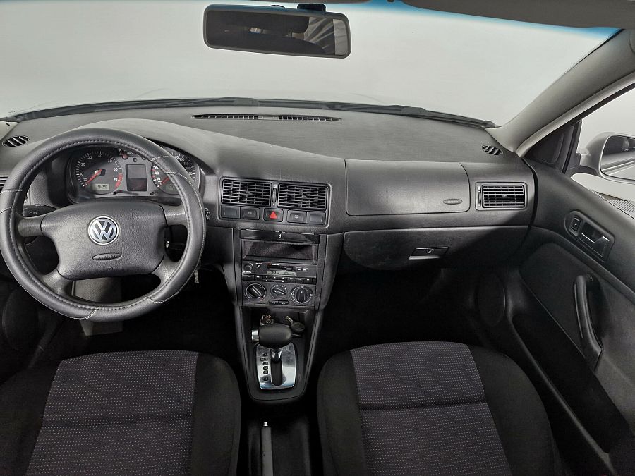 Volkswagen Golf 1.6 AT (102 л.с.), 2002 Volkswagen Golf 1.6 AT (102 л.с.), 2002