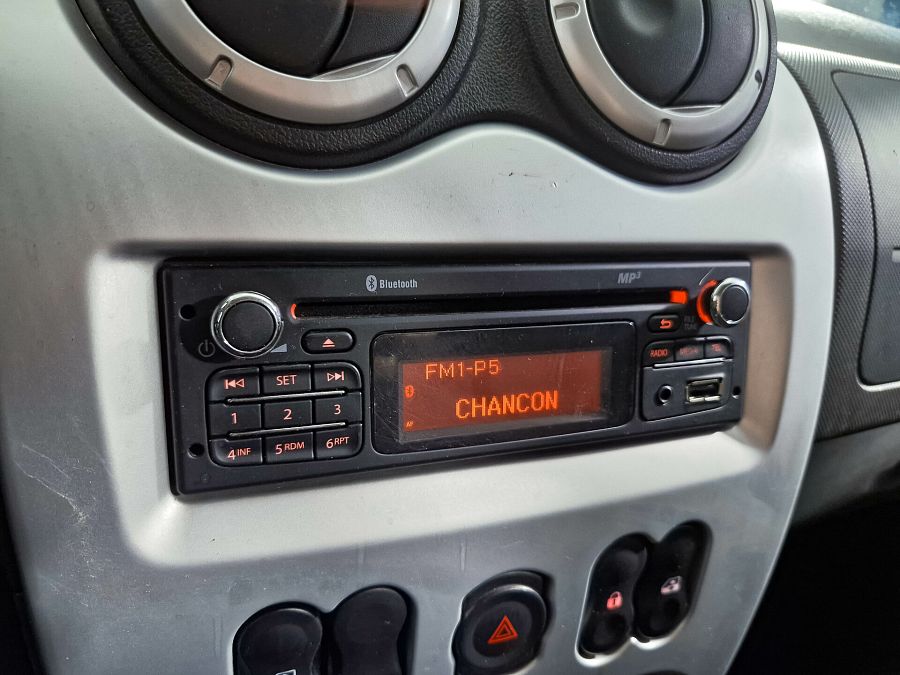 Renault Sandero 1.6 MT (84 л.с.), 2013 Renault Sandero 1.6 MT (84 л.с.), 2013