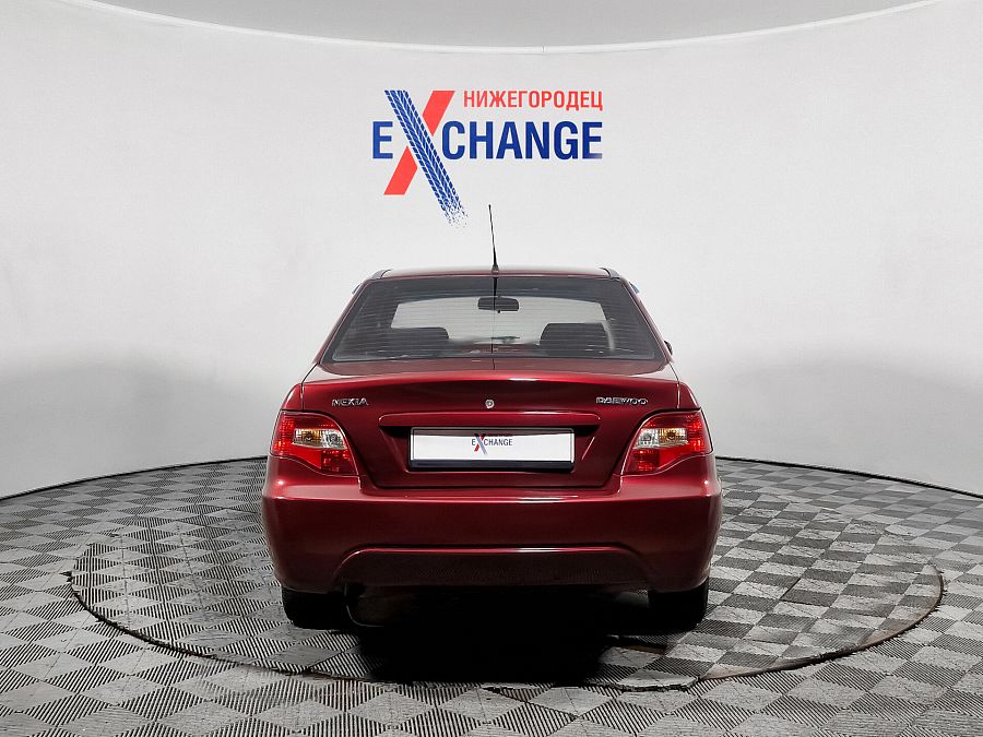 Daewoo Nexia 1.5 MT (80 л.с.), 2010 Daewoo Nexia 1.5 MT (80 л.с.), 2010