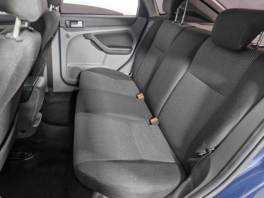 Ford Focus 1.6 MT (100 л.с.), 2011 Ford Focus 1.6 MT (100 л.с.), 2011