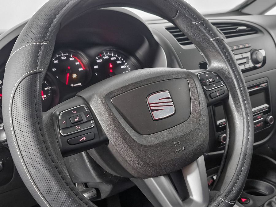 SEAT Leon 1.2 MT (105 л.с.), 2012 SEAT Leon 1.2 MT (105 л.с.), 2012
