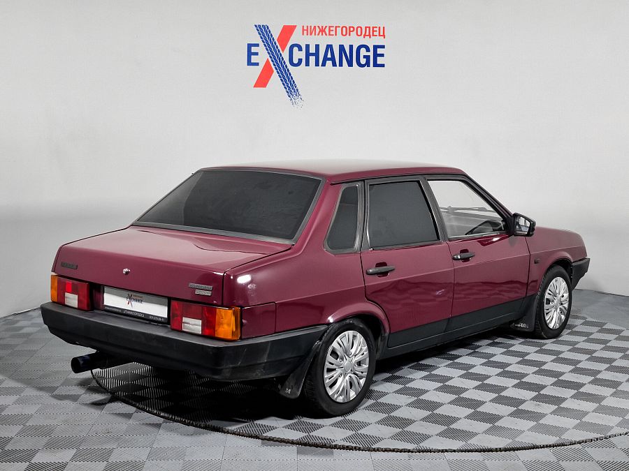 Lada (Ваз) 21099 1.5 MT (70 л.с.), 1996