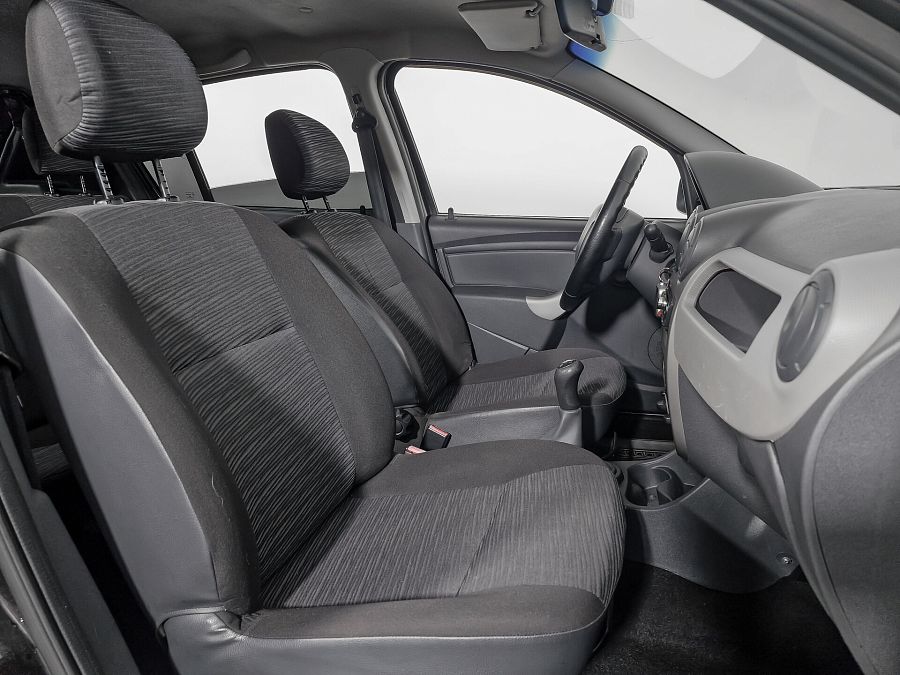 Renault Sandero 1.4 MT (75 л.с.), 2011