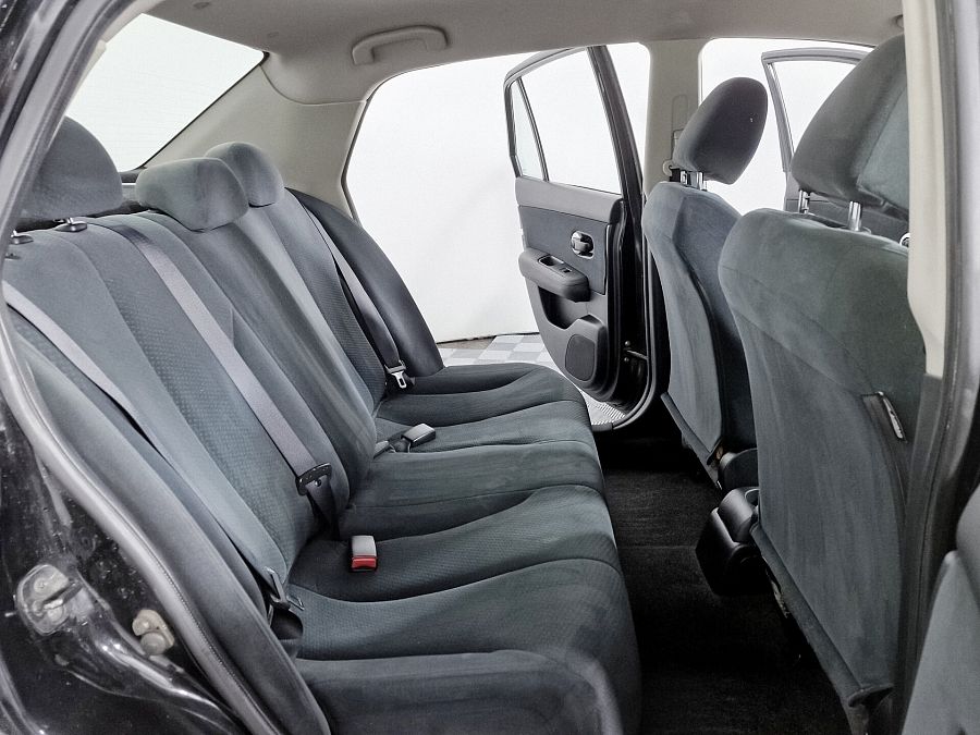 Nissan Tiida 1.6 AT (110 л.с.), 2010