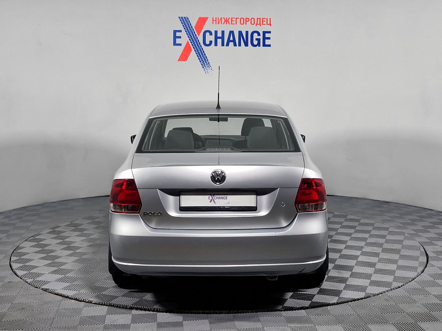 Volkswagen Polo 1.6 MT (105 л.с.), 2012
