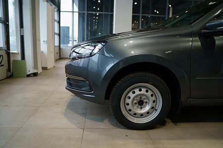 Lada (Ваз) Granta 1.6 MT (90 л.с.), 2026