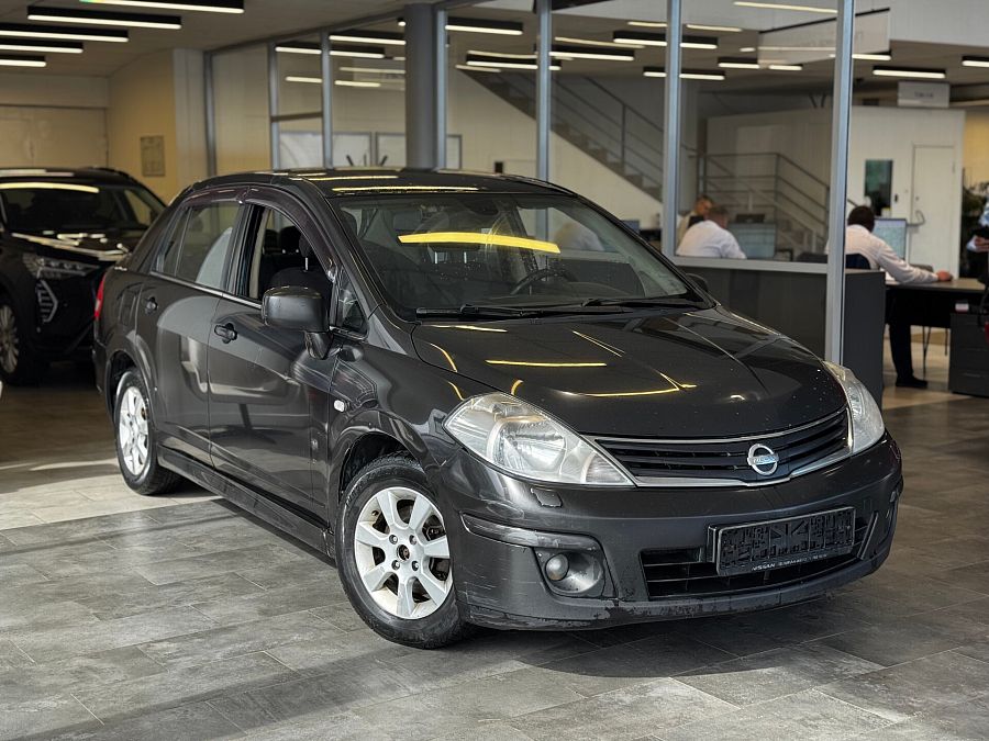 Nissan Tiida 1.6 MT (110 л.с.), 2010